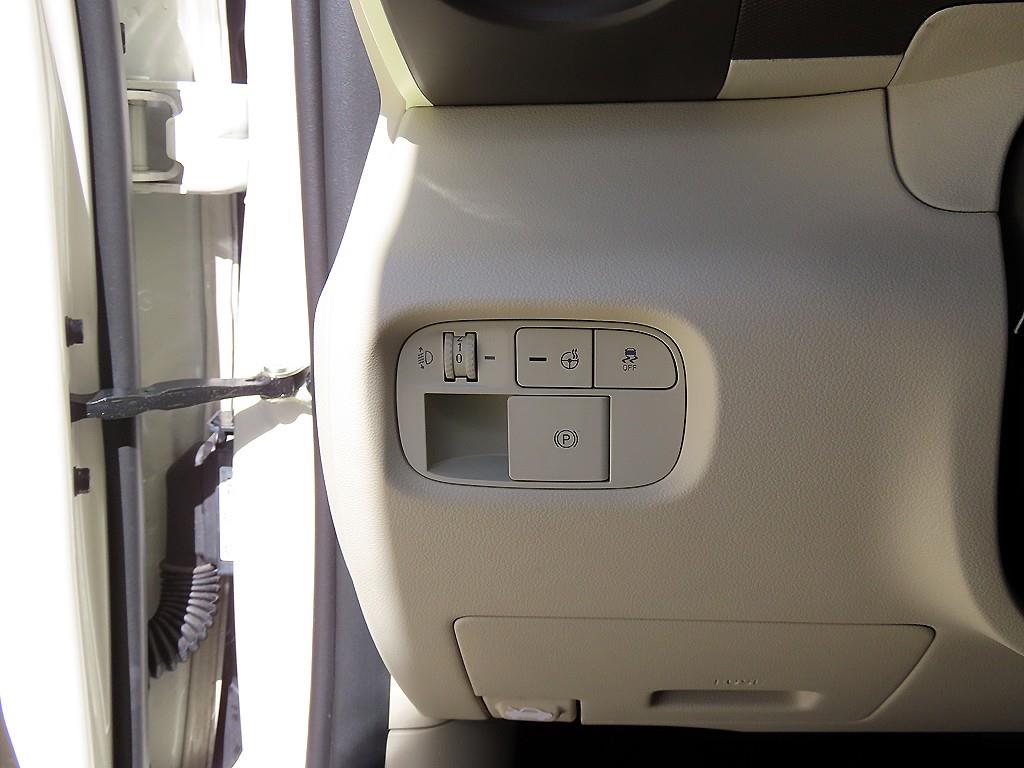 HYUNDAI Casper - Vista 12