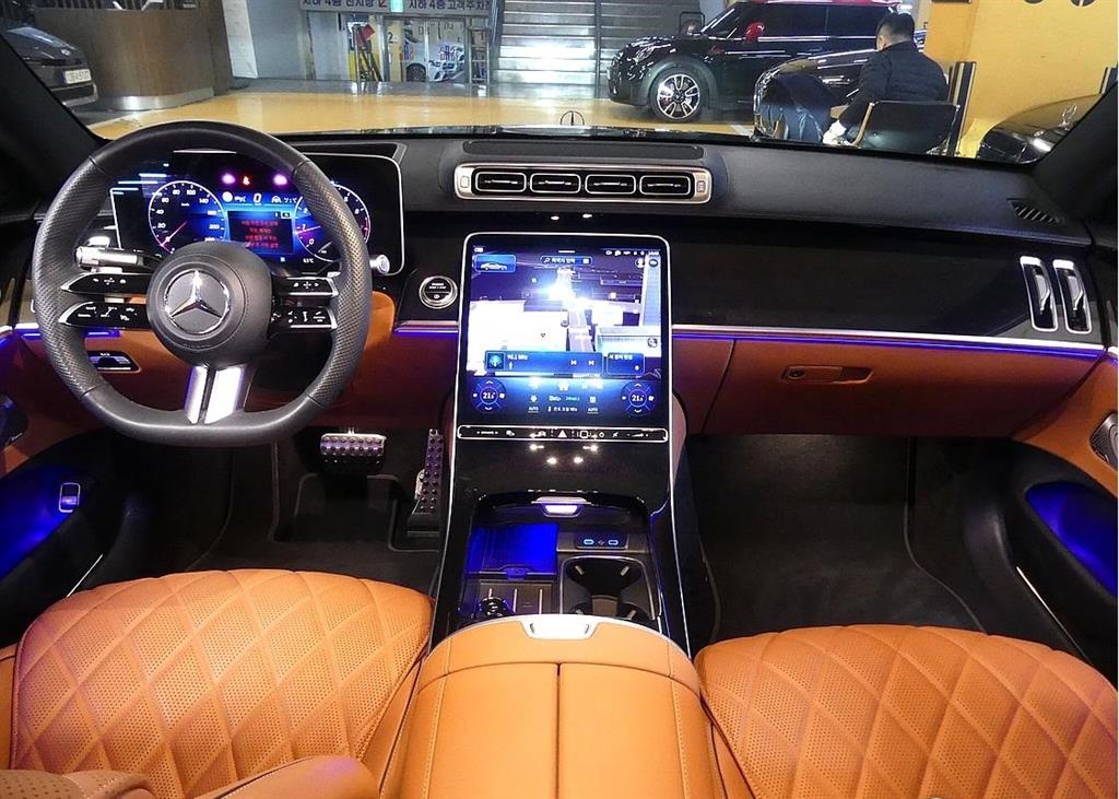 Mercedes Benz S Class - Vista 4