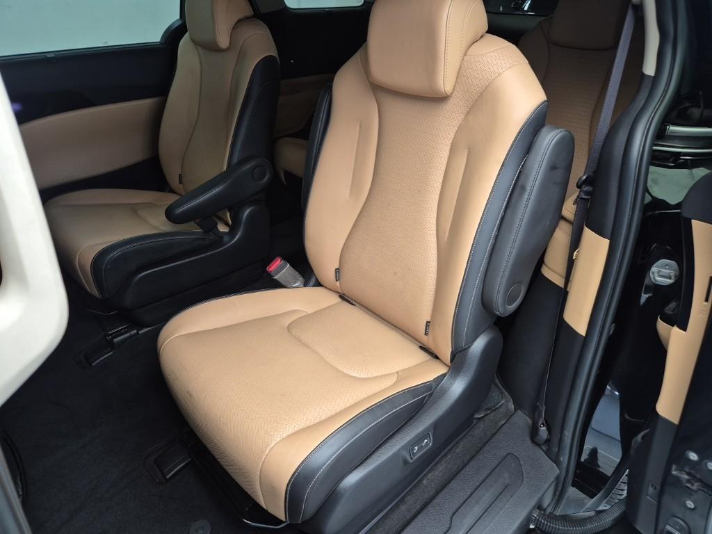 KIA Carnival 2022 Negro - Importación desde Corea - HF Imports Iquique - Foto 17