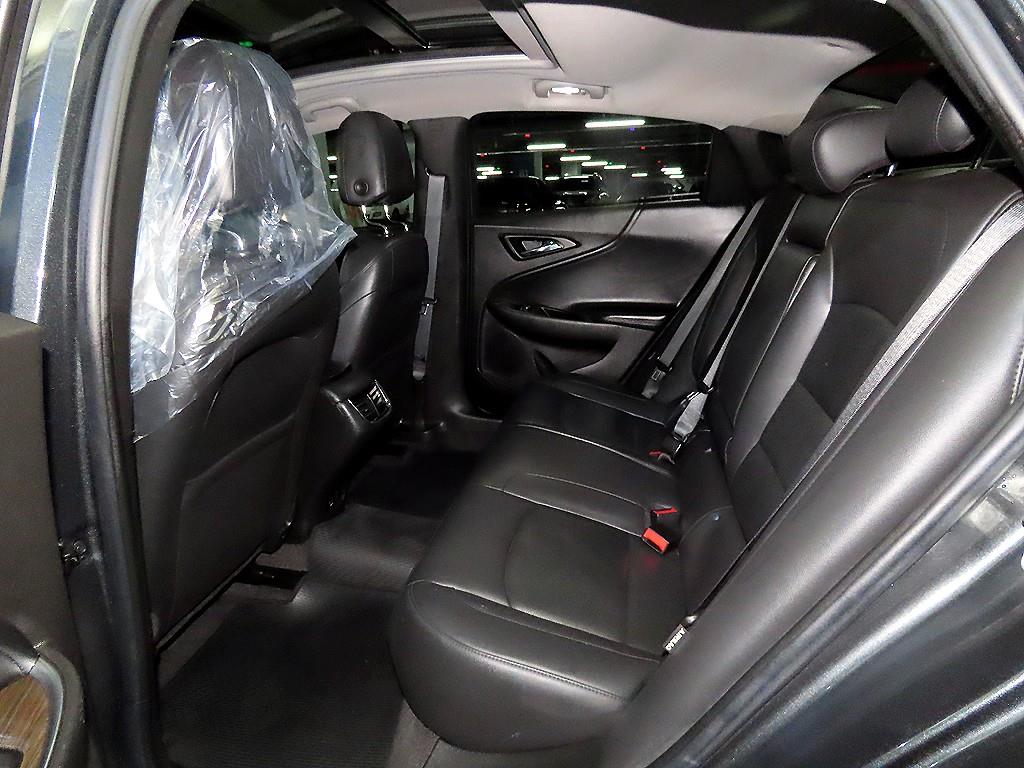 Chevrolet Malibu - Vista 7