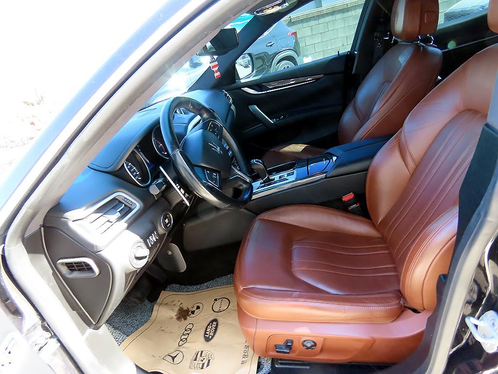 Maserati Ghibli - Vista 5