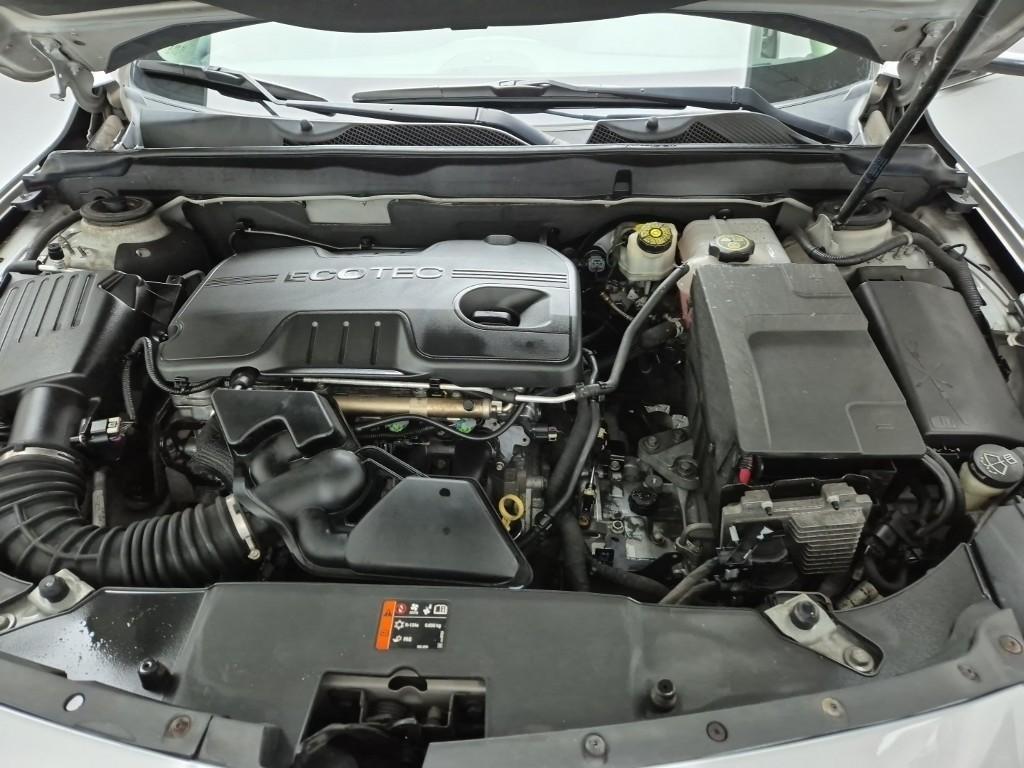 Chevrolet Malibu - Vista 5