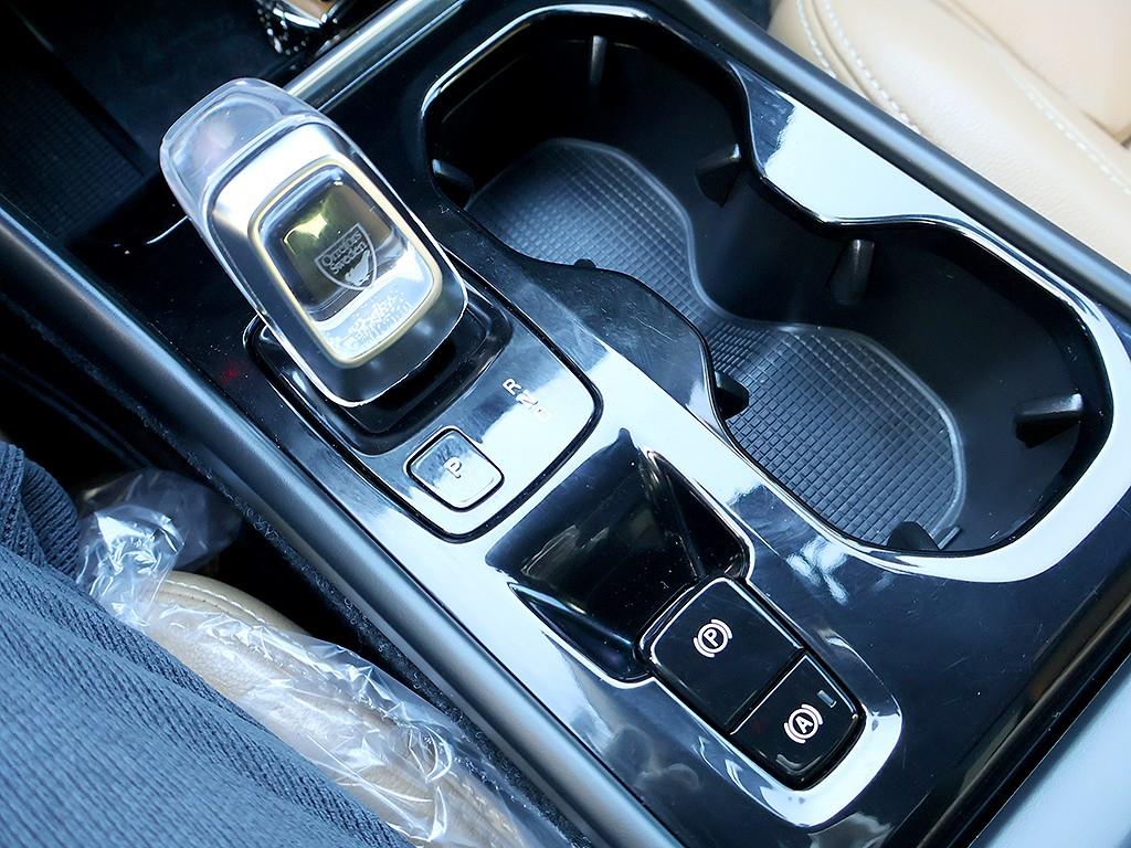 Volvo XC40 2020 Blanco - Importación desde Corea - HF Imports Iquique - Foto 7