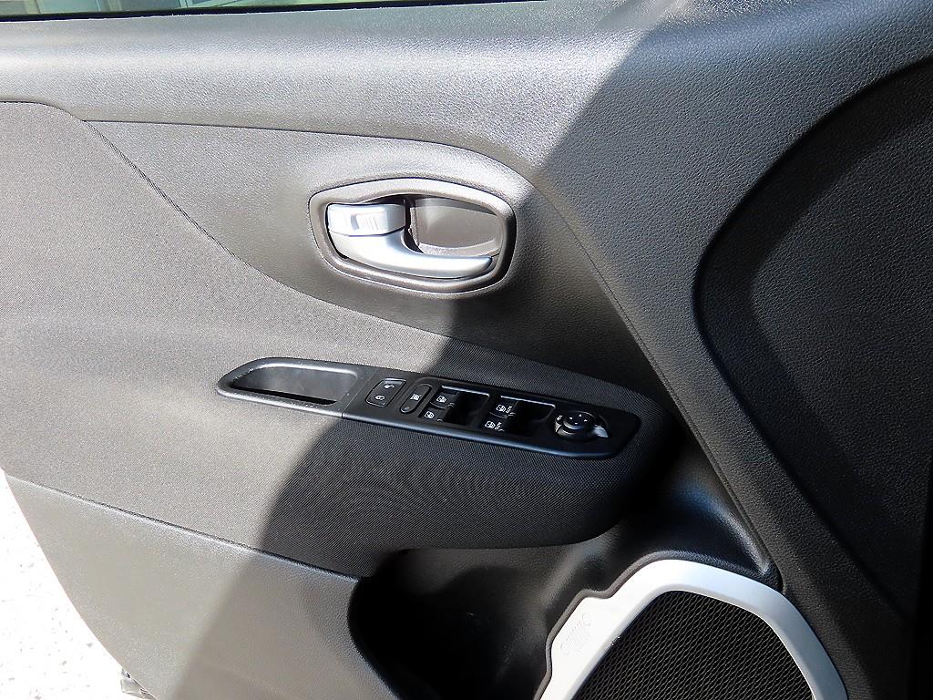 Jeep Renegade 2019 Negro - Importación desde Corea - HF Imports Iquique - Foto 11