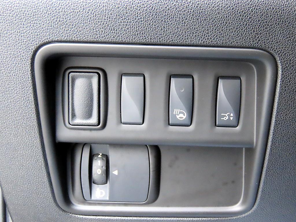 SAMSUNG QM6 - Vista 12