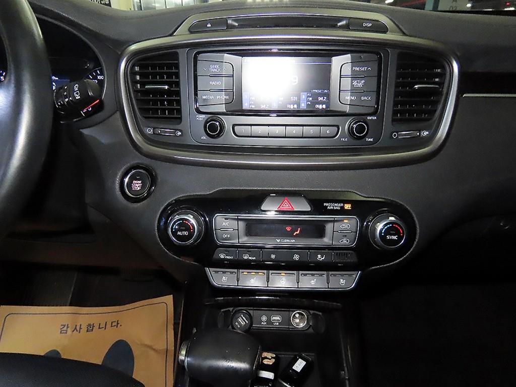 KIA Sorento - Vista 11