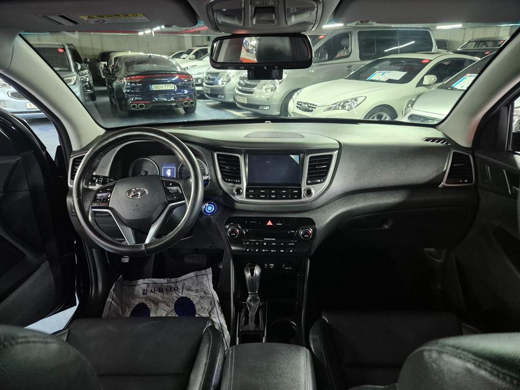 HYUNDAI Tucson - Vista 8