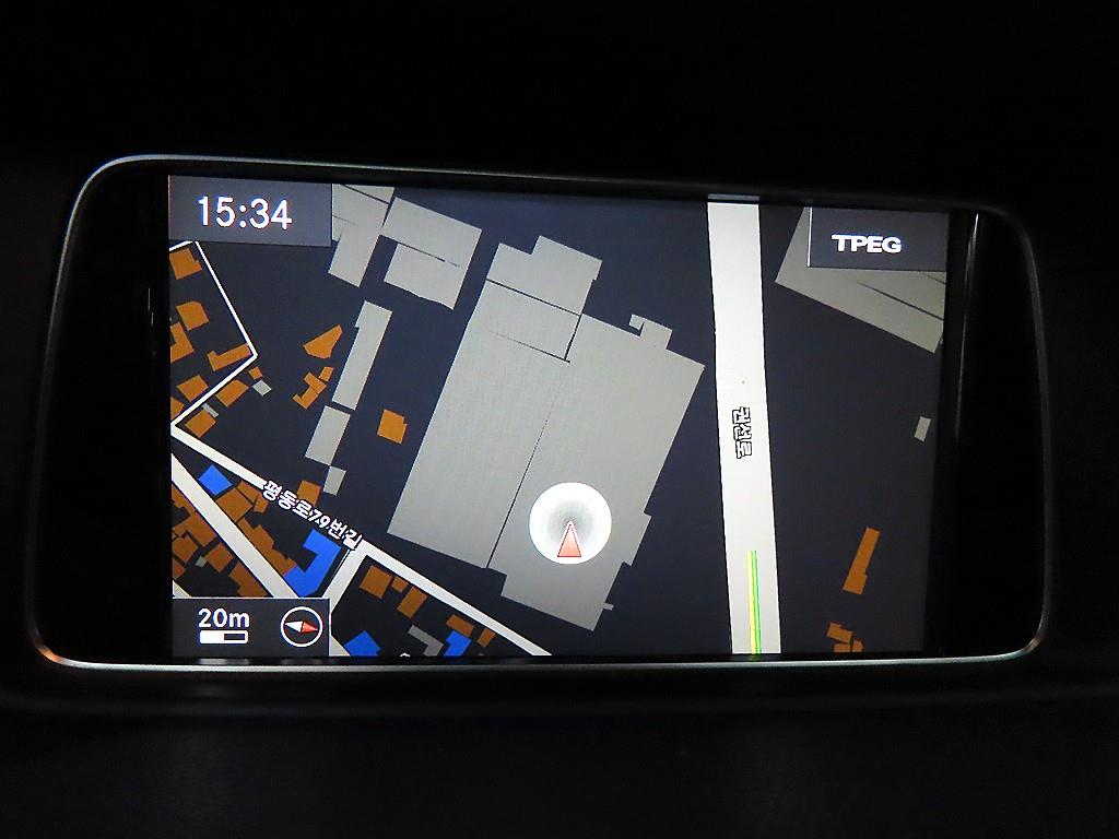 Mercedes Benz E class 2014 Plateado - Importación desde Corea - HF Imports Iquique - Foto 14