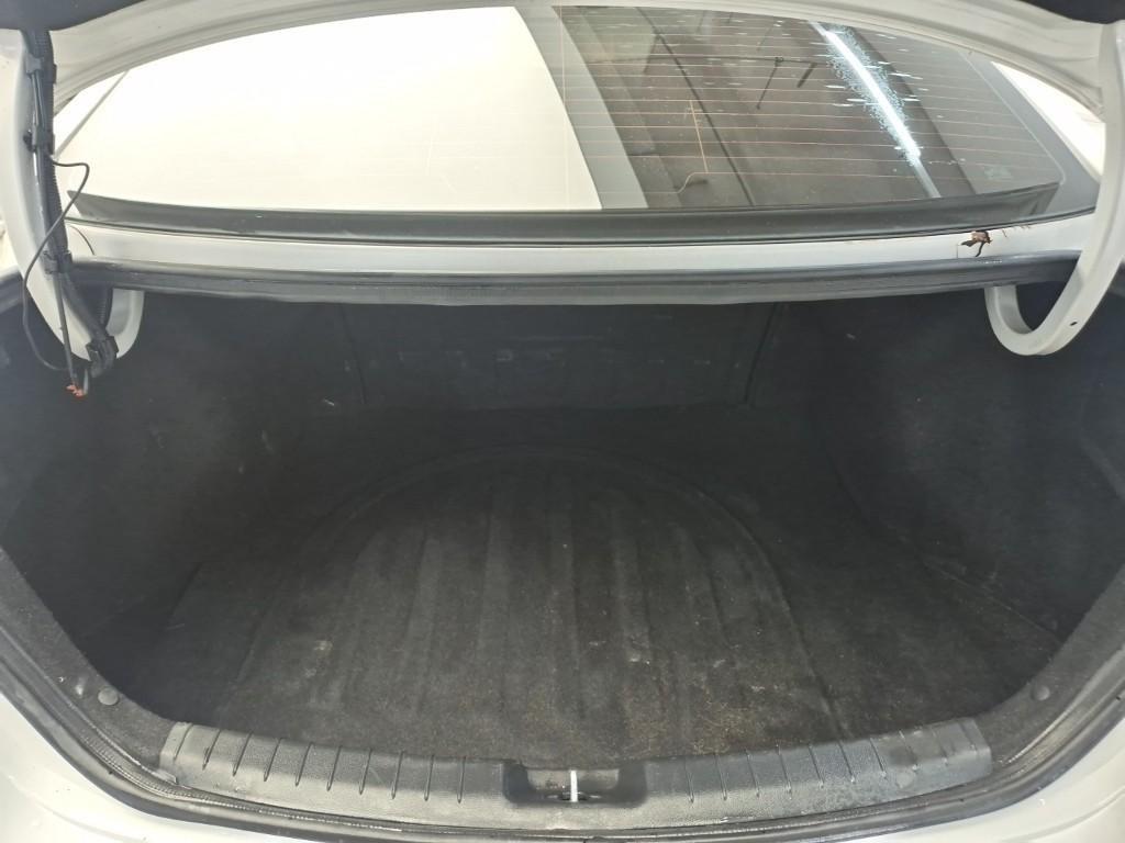 HYUNDAI Avante 2017 Blanco - Importación desde Corea - HF Imports Iquique - Foto 18