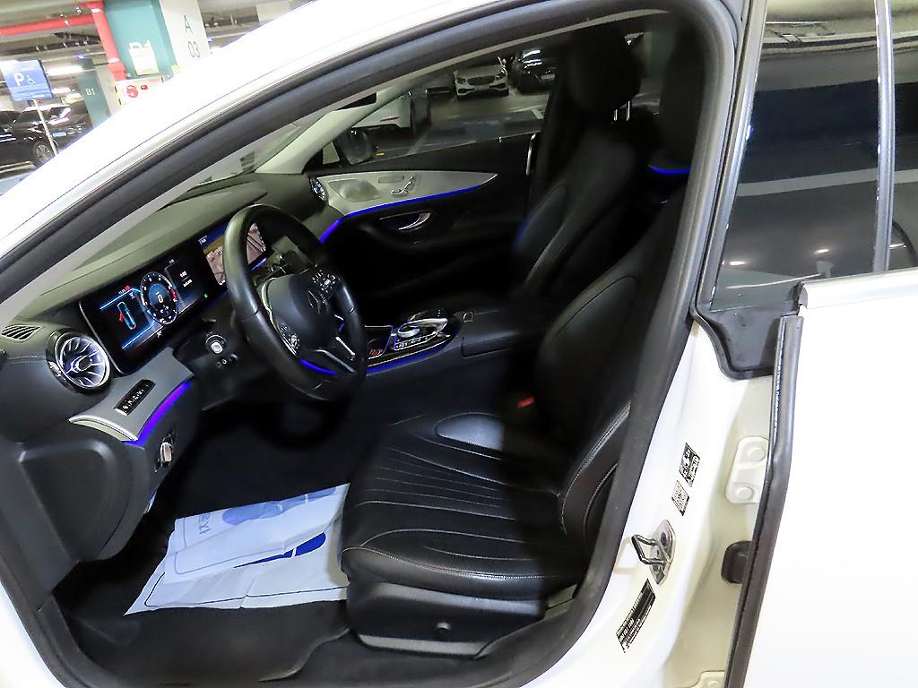 Mercedes Benz CLS Class - Vista 6