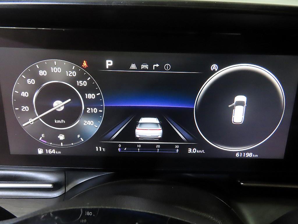 KIA Carnival - Vista 9