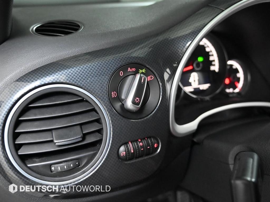 Volkswagen Beetle 2014 Negro - Importación desde Corea - HF Imports Iquique - Foto 18