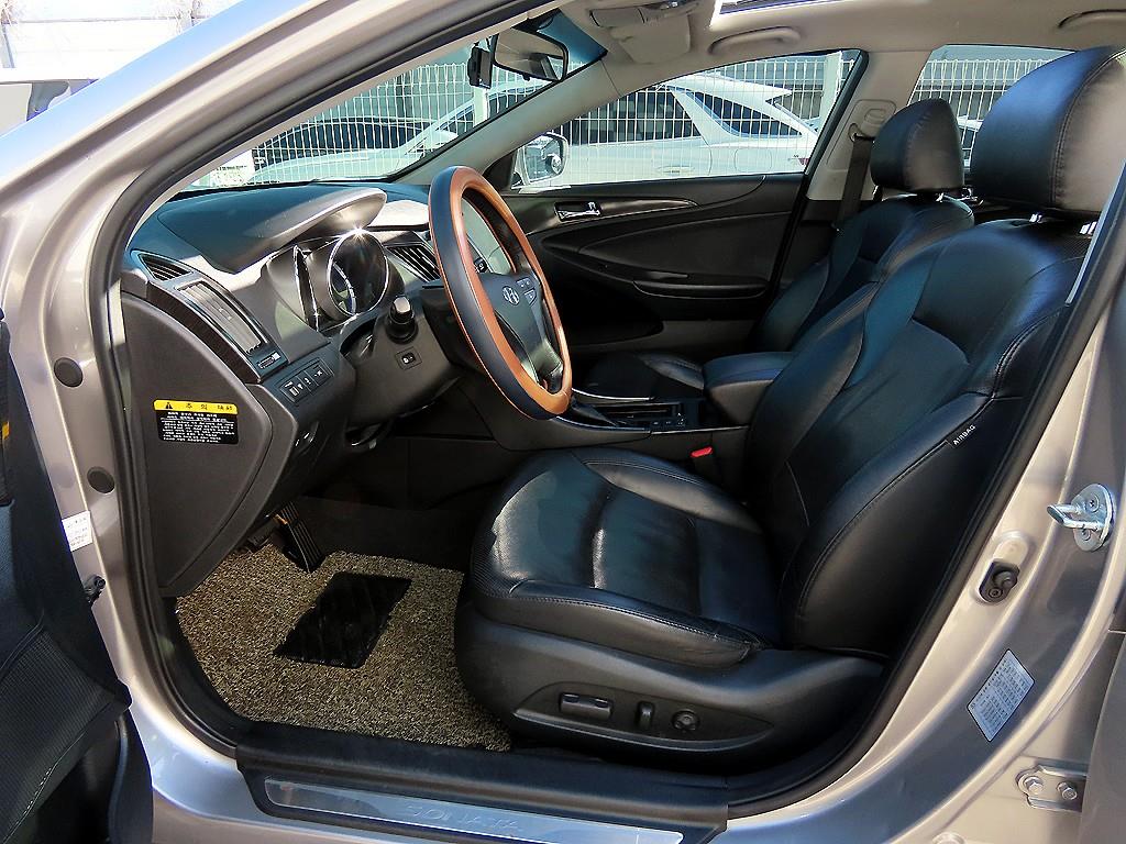 HYUNDAI Sonata - Vista 5