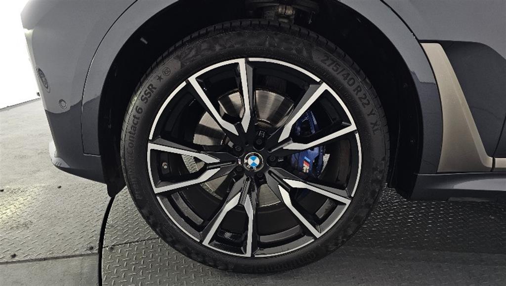 BMW X7 - Vista 5