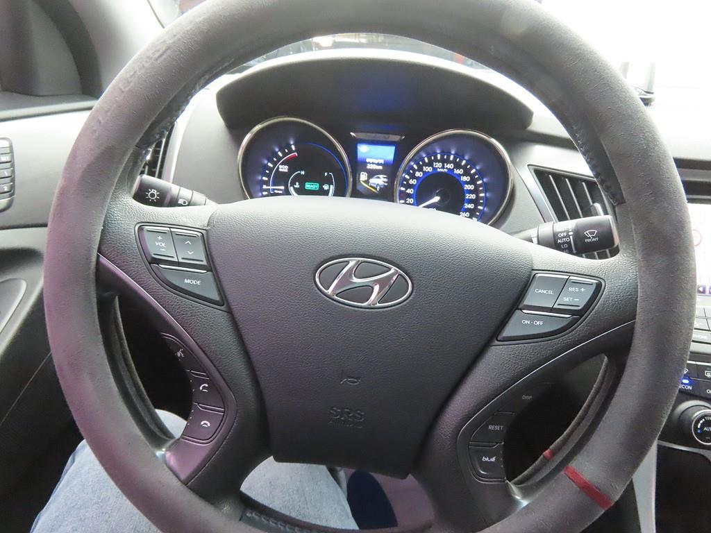 HYUNDAI Sonata - Vista 8