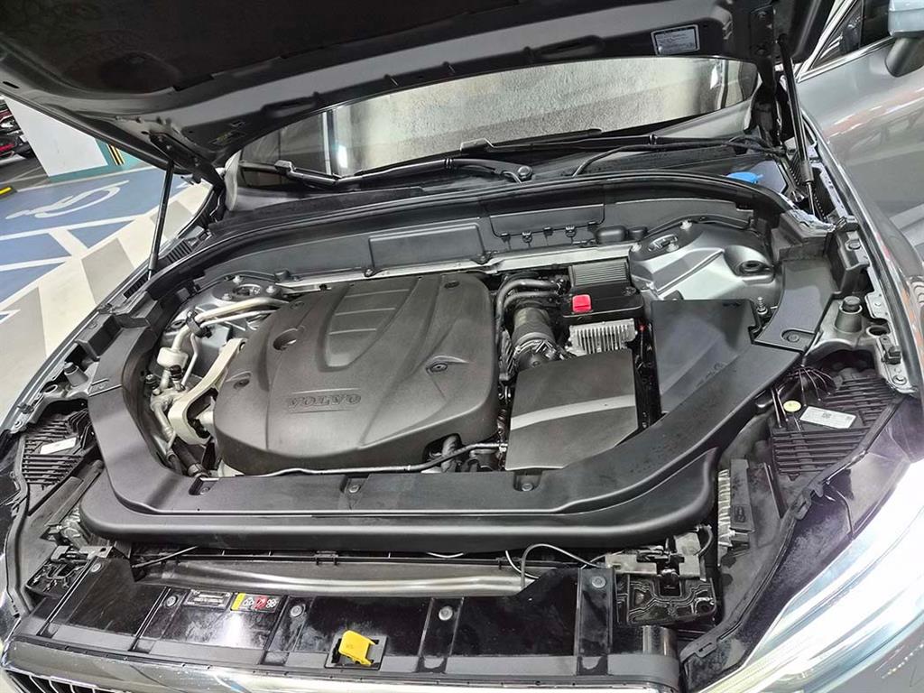 Volvo XC60 2019 Gris - Importación desde Corea - HF Imports Iquique - Foto 19