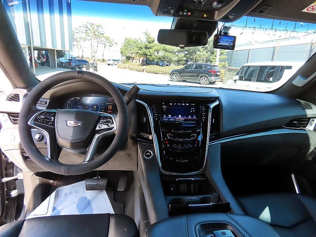 Cadillac Escalade - Vista 8