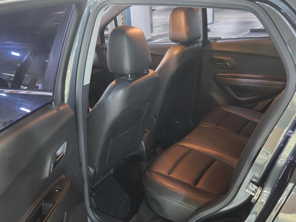 Chevrolet Trax - Vista 8