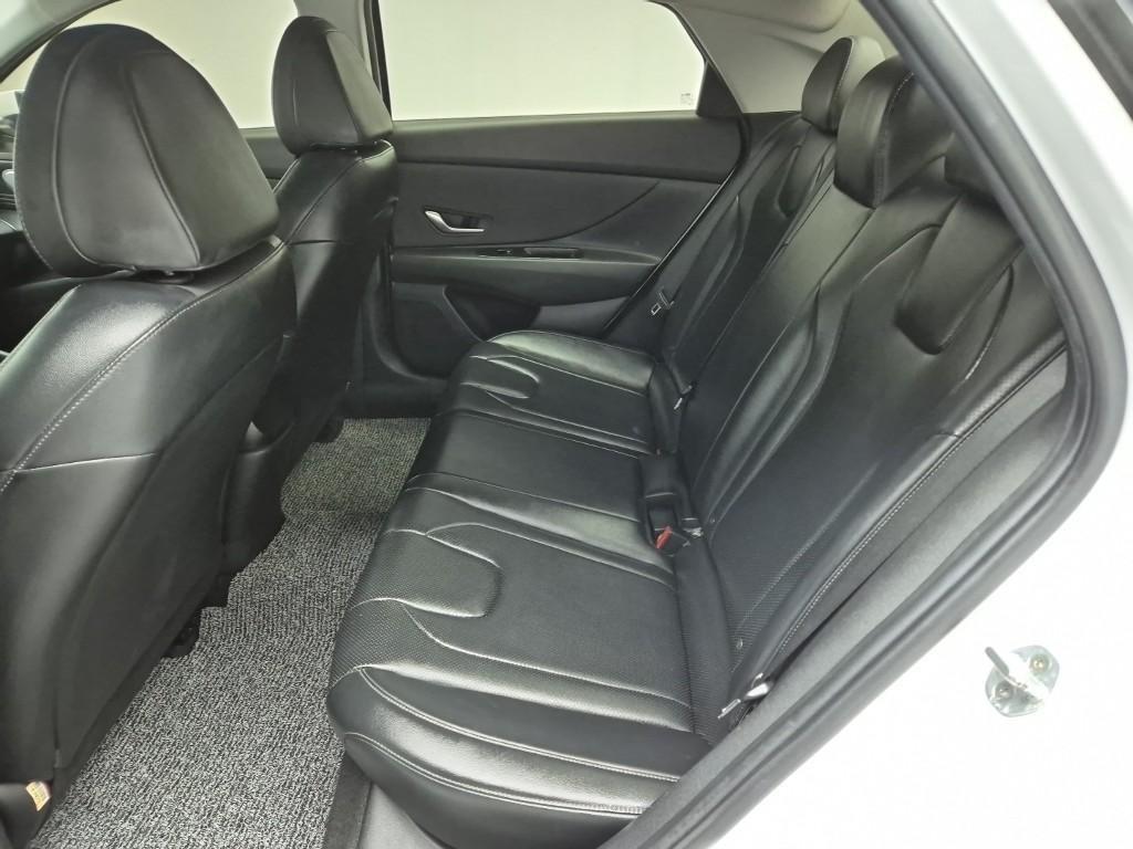 HYUNDAI Avante 2021 Blanco - Importación desde Corea - HF Imports Iquique - Foto 15