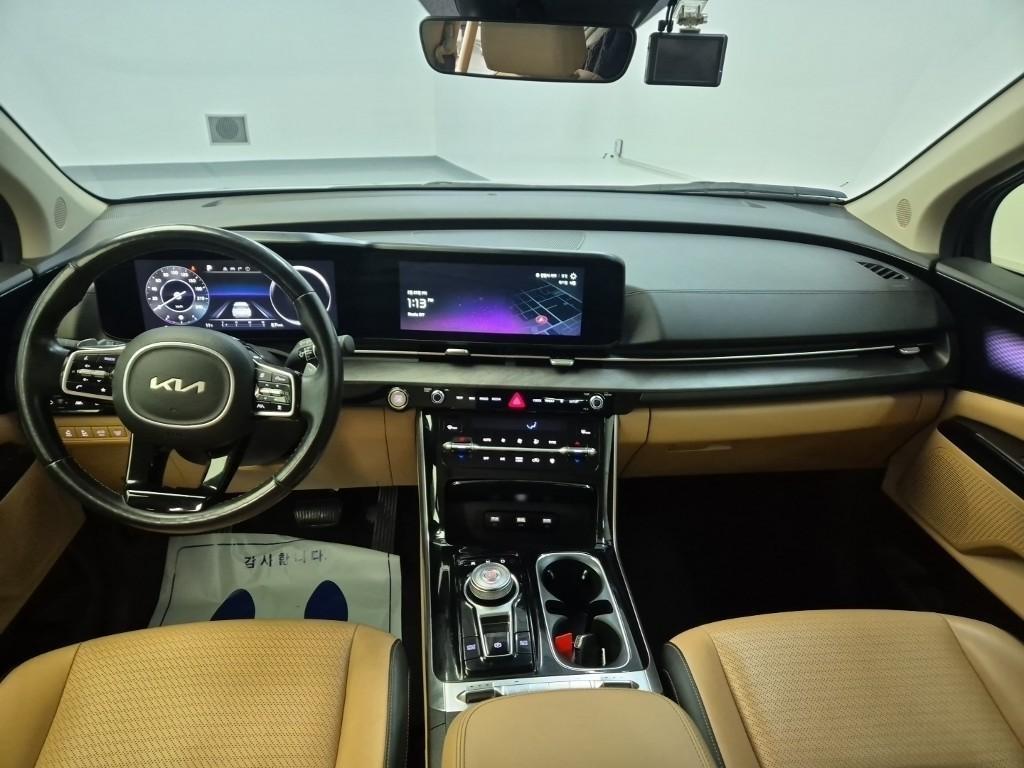 KIA Carnival - Vista 5