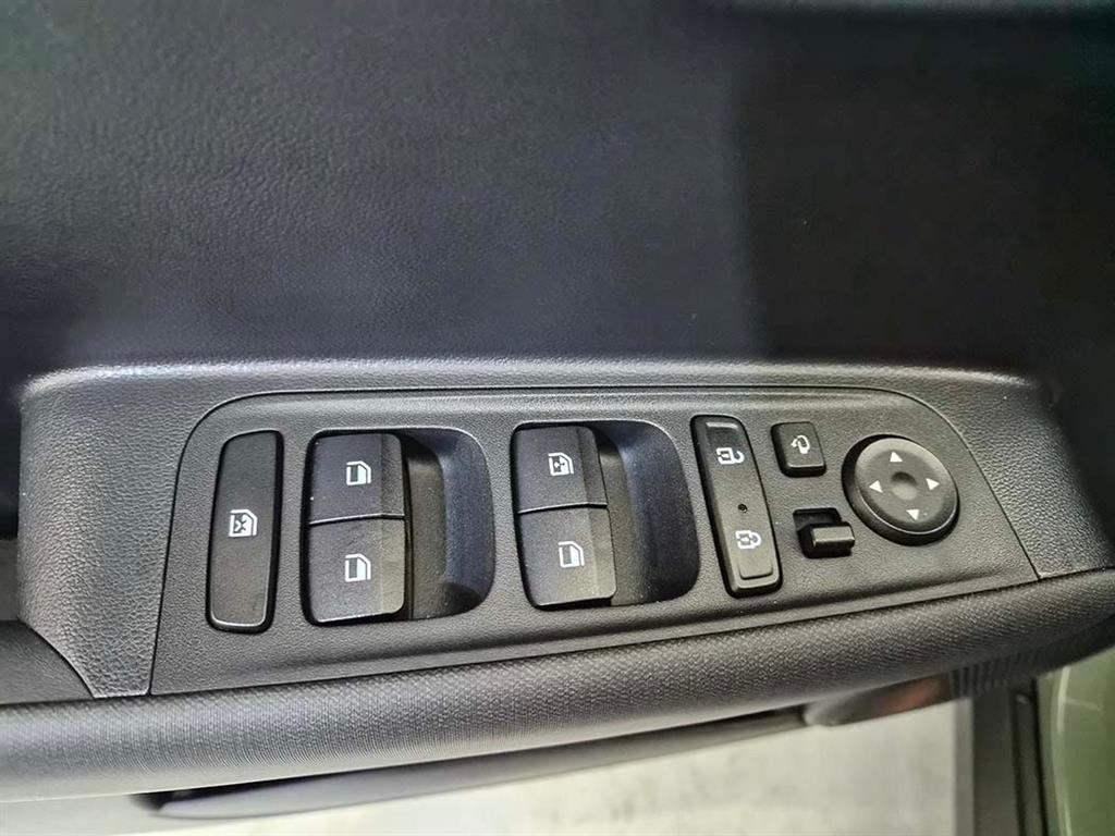 HYUNDAI Casper - Vista 12