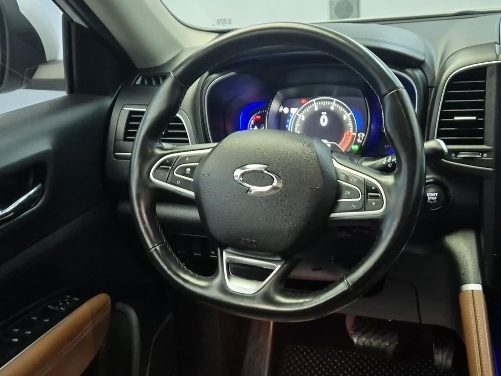 SAMSUNG QM6 - Vista 9