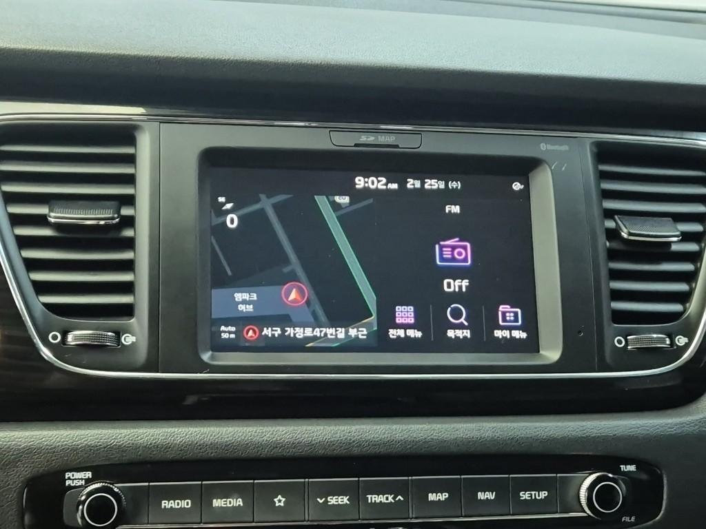 KIA Carnival - Vista 12