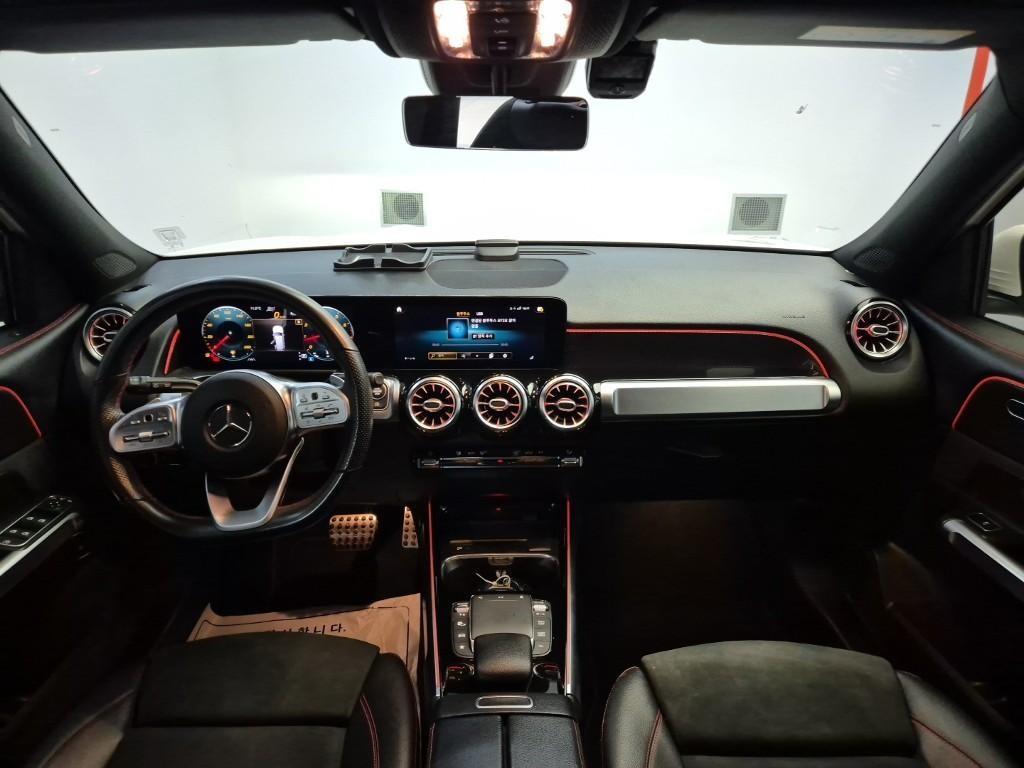 Mercedes Benz GLB Class - Vista 7