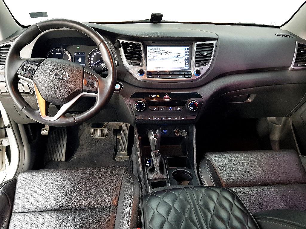 HYUNDAI Tucson - Vista 5