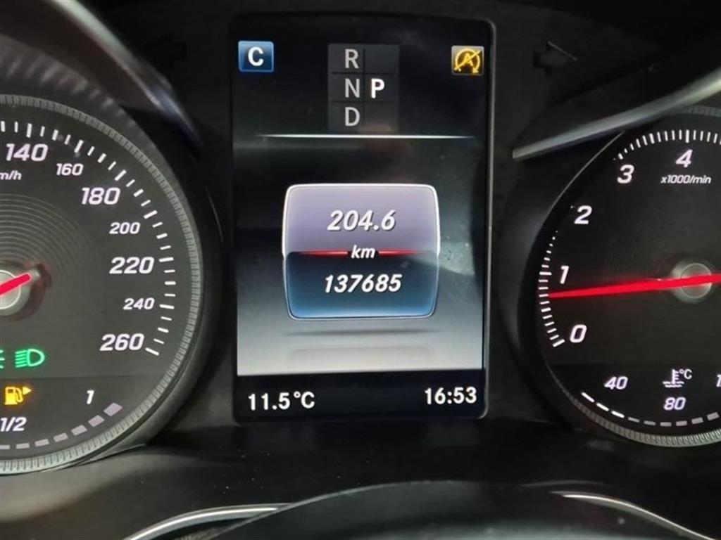 Mercedes Benz C Class - Vista 6