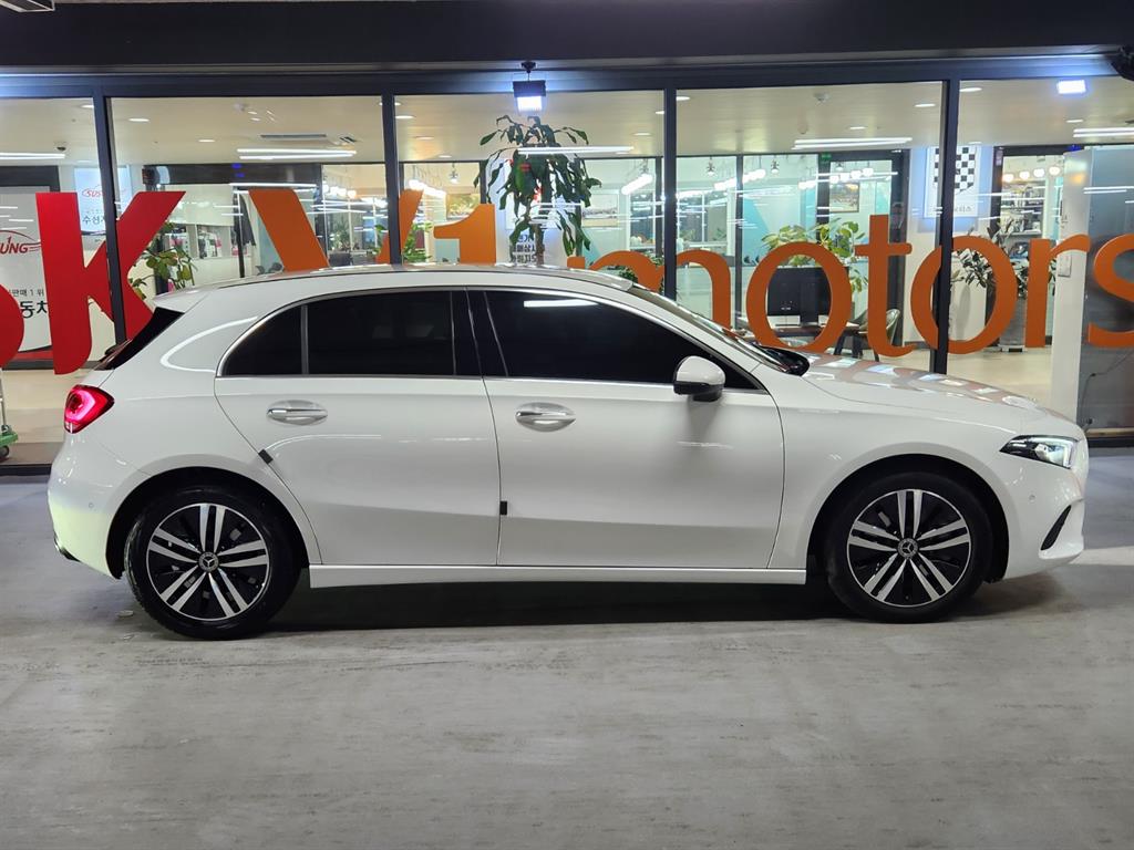 Mercedes Benz A Class - Vista 3