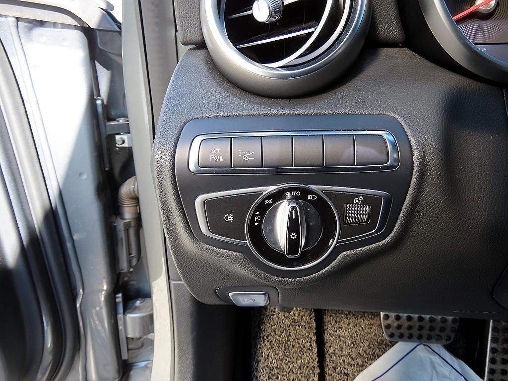 Mercedes Benz C Class - Vista 7