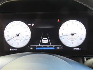 HYUNDAI Avante - Vista 10