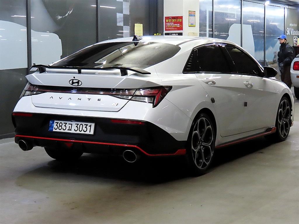 HYUNDAI Avante - Vista 4