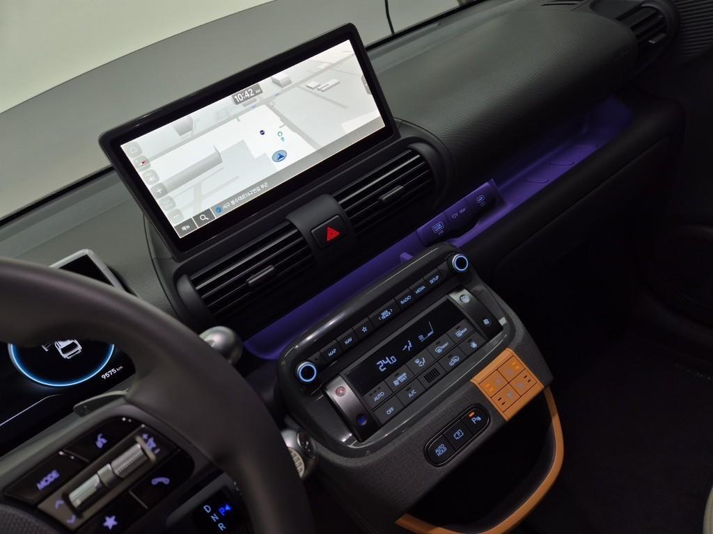 HYUNDAI Casper - Vista 10