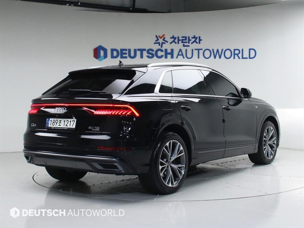 Audi Q8 - Vista 2