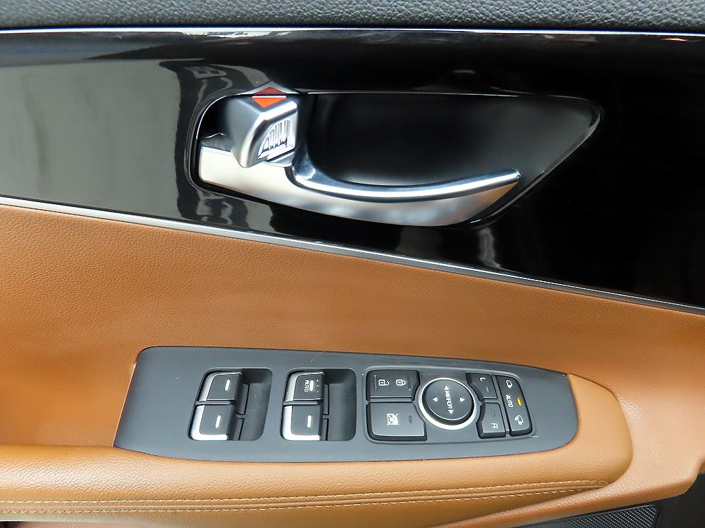 KIA Sorento - Vista 11