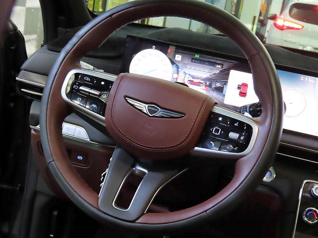 Genesis GV80 - Vista 8