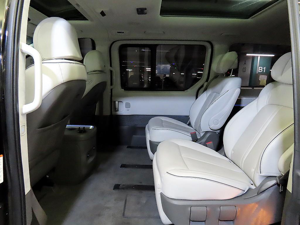 HYUNDAI Staria - Vista 7