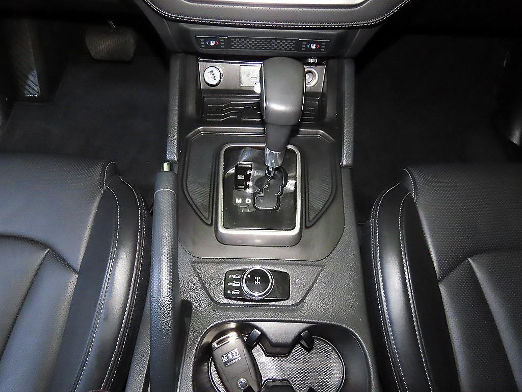 Ssangyong Rexton - Vista 12