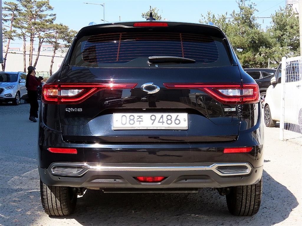 SAMSUNG QM6 - Vista 4