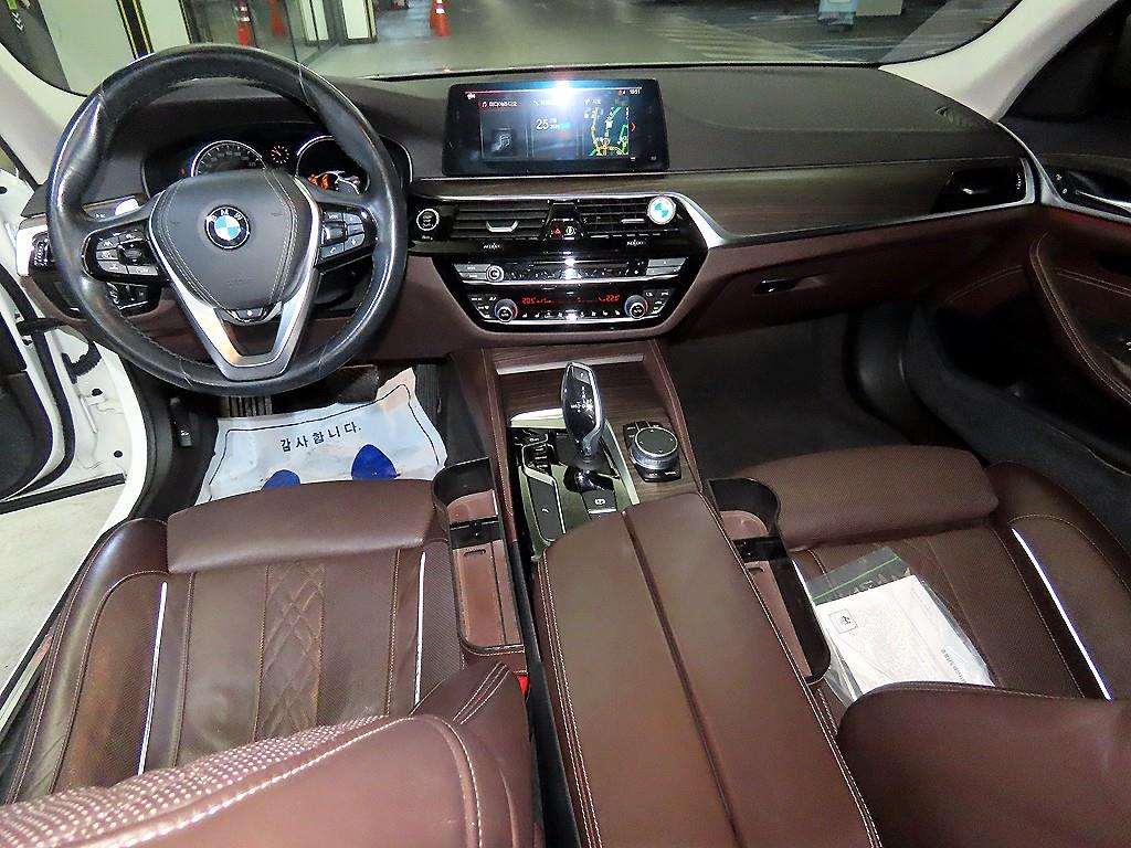 BMW 5 Series - Vista 10