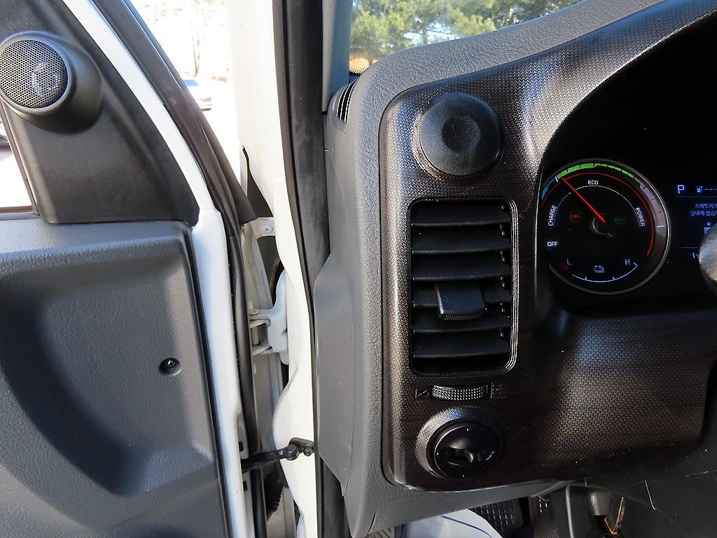 Small Truck Normal Box(Low Deck) - Vista 12