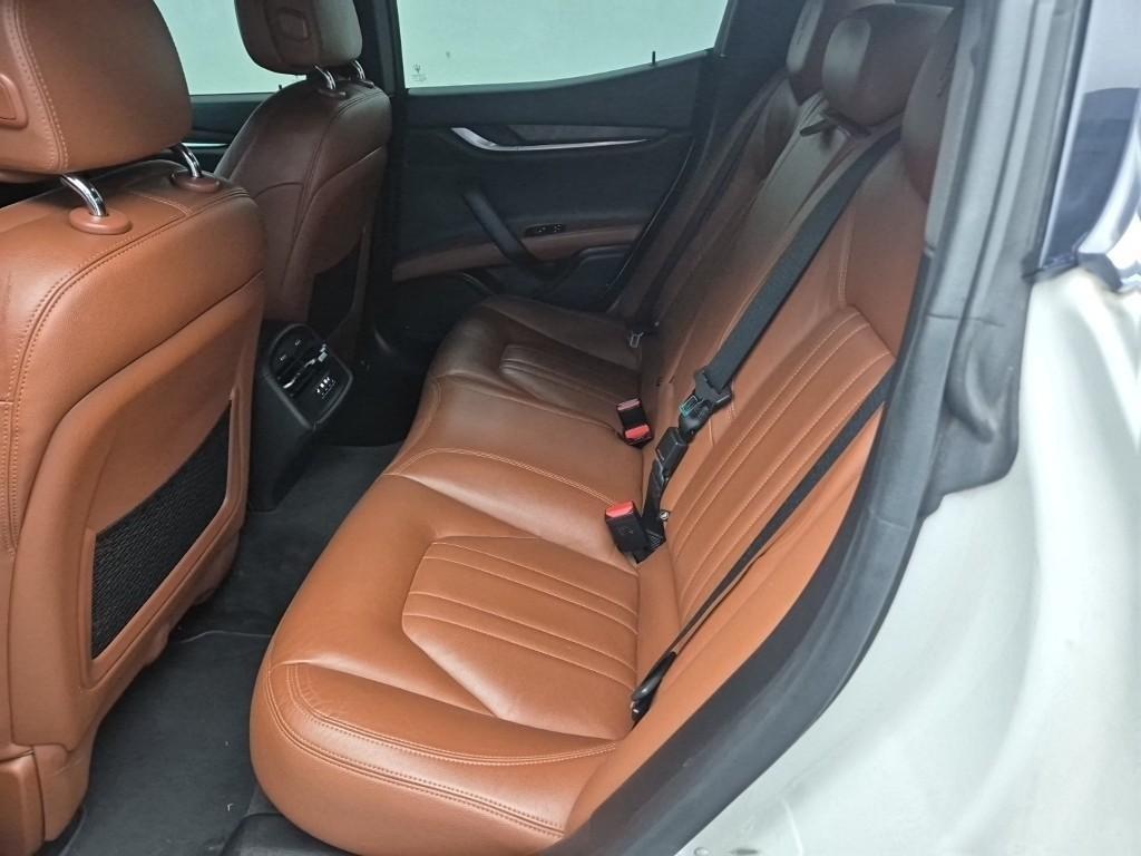 Maserati Ghibli - Vista 12