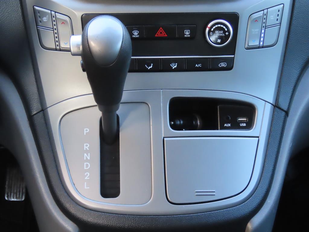 HYUNDAI Starex 2018 Blanco - Importación desde Corea - HF Imports Iquique - Foto 13