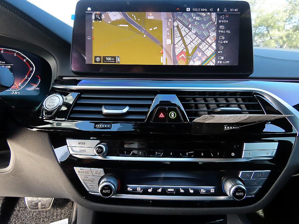 BMW 5 Series 2022 Negro - Importación desde Corea - HF Imports Iquique - Foto 13