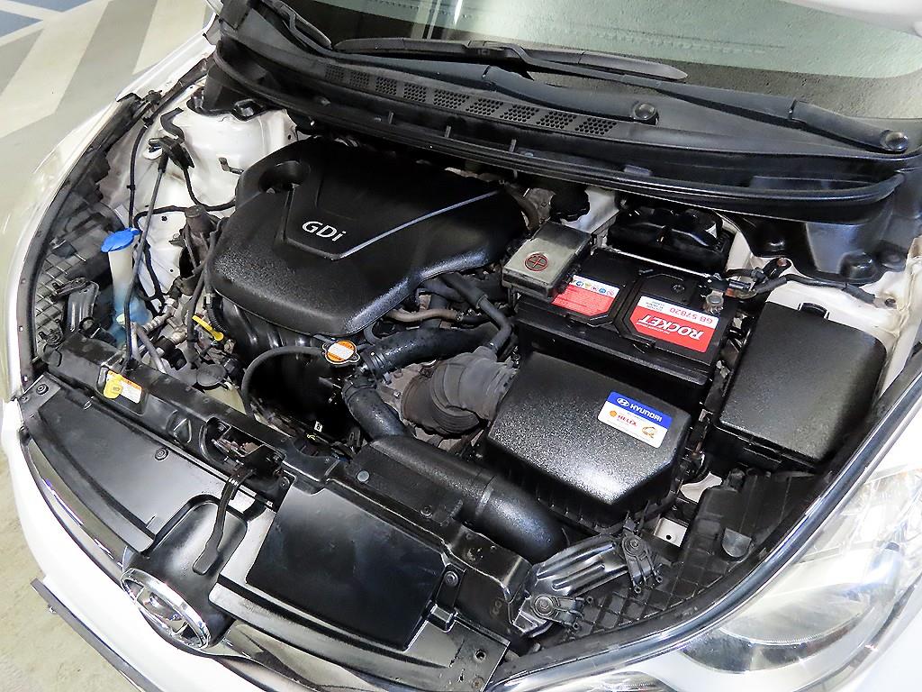 HYUNDAI Avante 2011 Blanco - Importación desde Corea - HF Imports Iquique - Foto 17