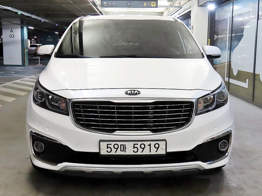 KIA Carnival - Vista 2