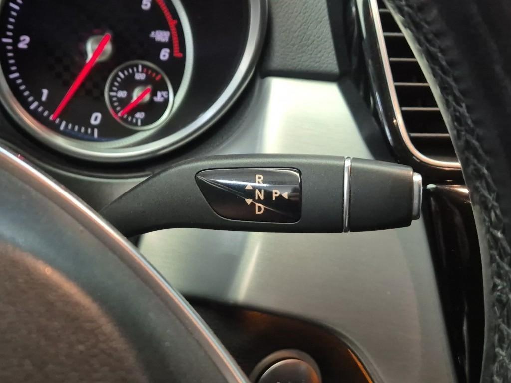 Mercedes Benz GLE Class - Vista 8