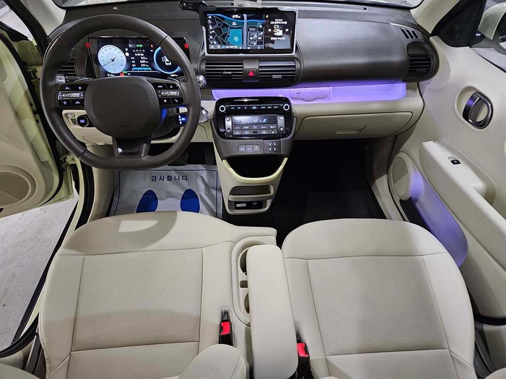 HYUNDAI Casper - Vista 10